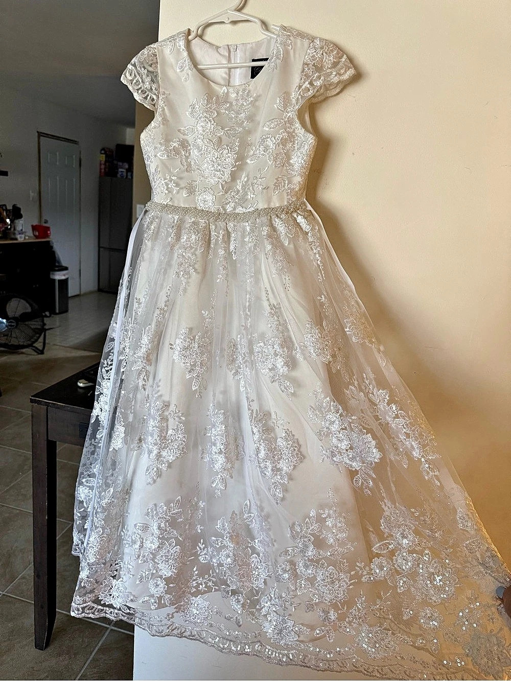 Chantilly Place RN 15854 Dress Girls Size 7 White Lace Floral Formal Dress Like